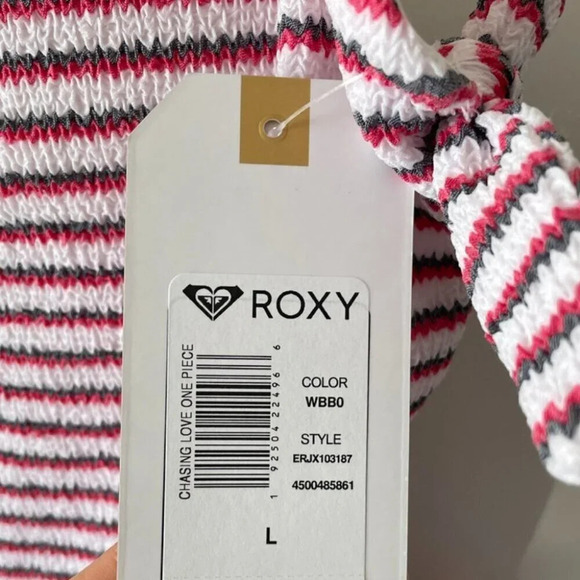 Roxy Chasing Love One Piece  Swimsuit NWT Size Large - Picture 8 of 10